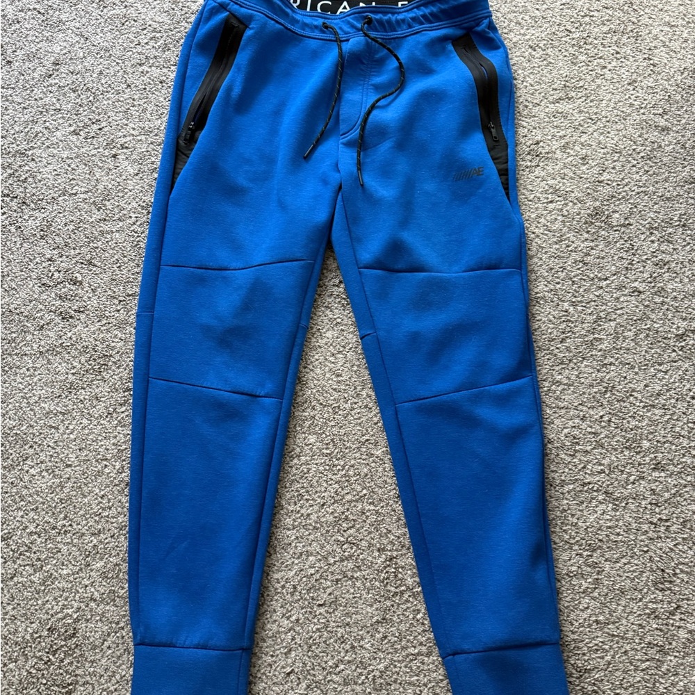AE active joggers size medium